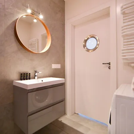 Citystay Powstancow Warszawskich Studio